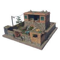 ماکت دستساز خانه روستایی دو طبقه با جزئیات حیاط